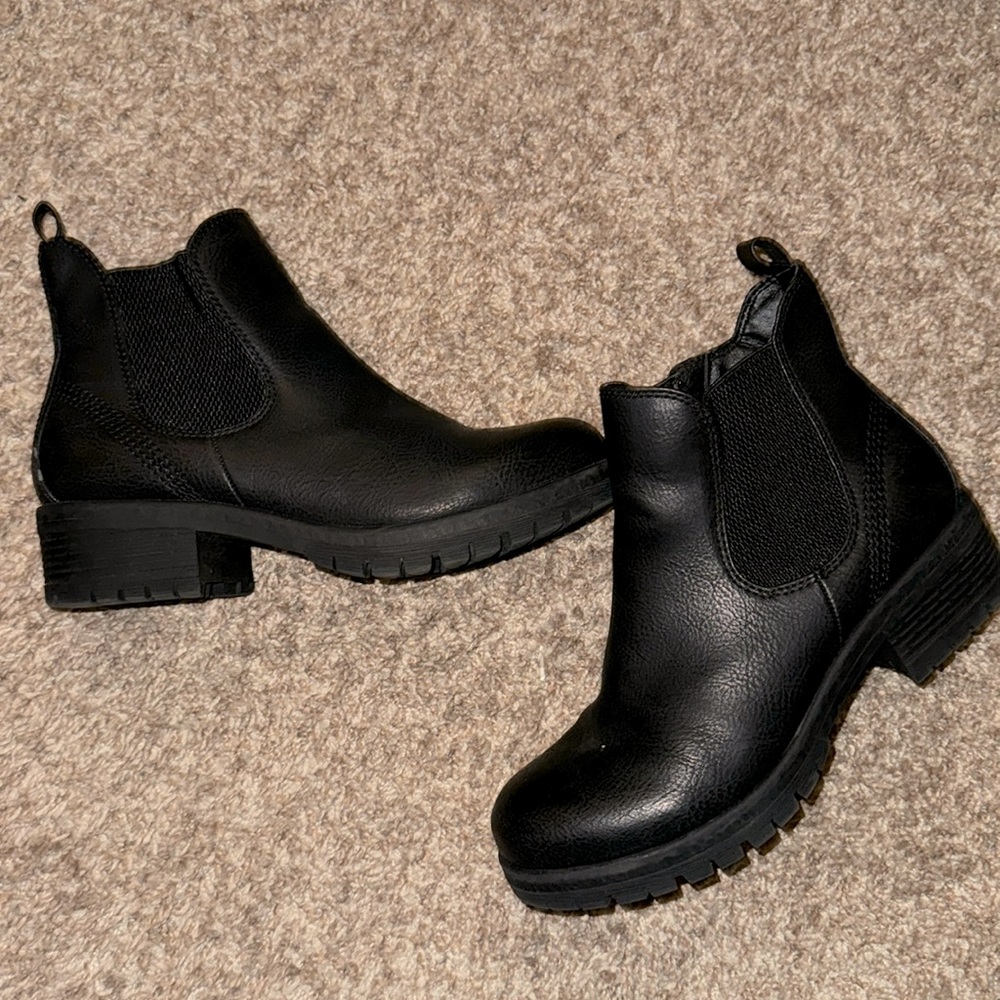 Black zip ankle booties